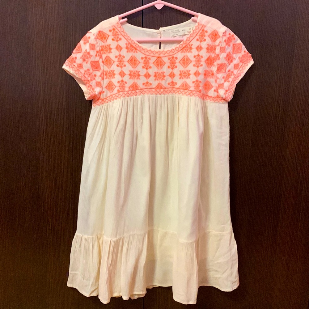 Cute summer dress with pink flowers
